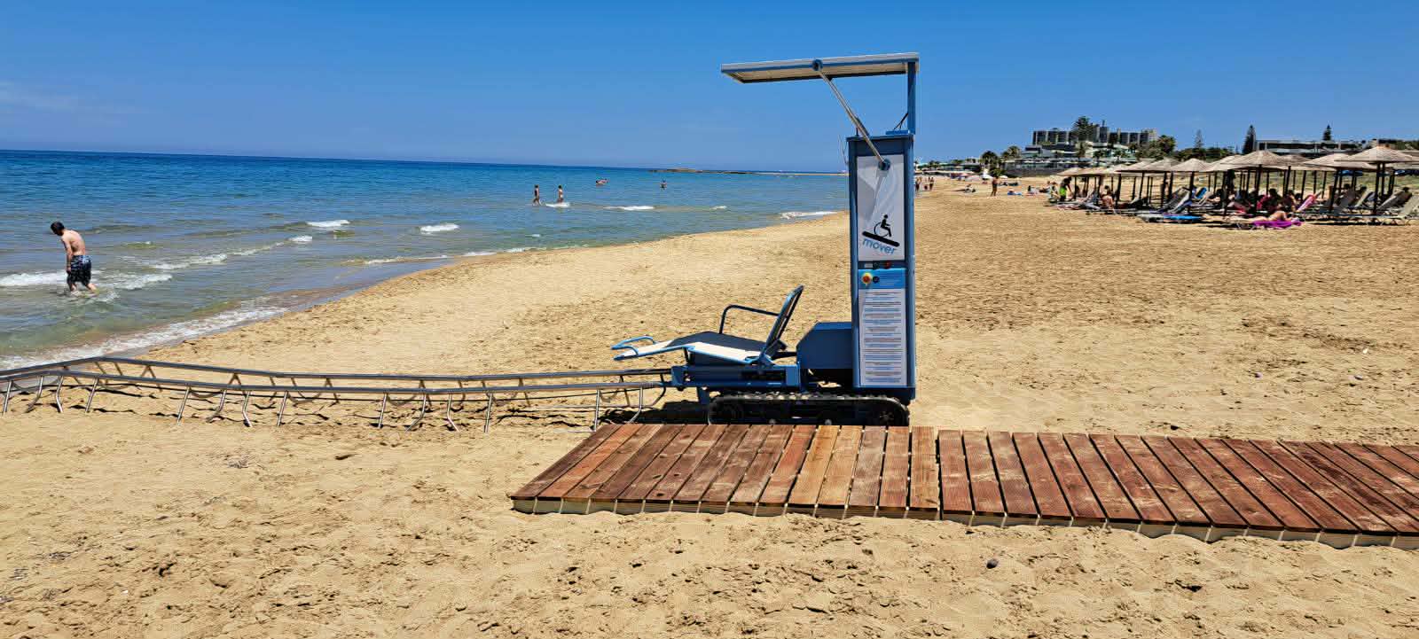 Νέος εξοπλισμός πρόσβασης ΑμεΑ στις παραλίες του Δήμου Χερσονήσου